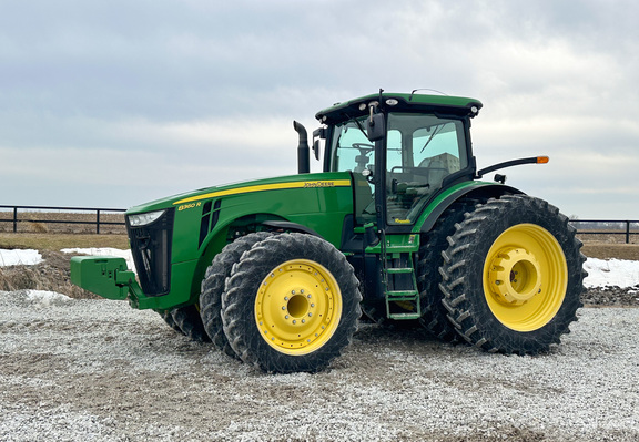 2012 John Deere 8360R Tractor