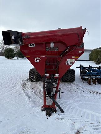2010 J&M 1326-22S Grain Cart