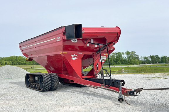 2010 J&M 1326-22S Grain Cart