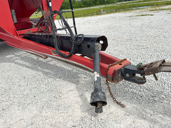 2010 J&M 1326-22S Grain Cart