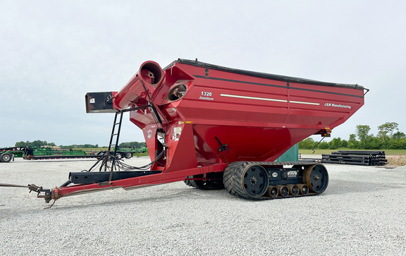 2010 J&M 1326-22S Grain Cart