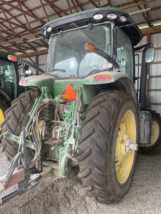 2013 John Deere 7200R Tractor