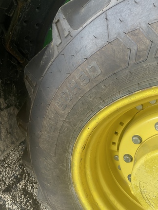 2013 John Deere 7200R Tractor