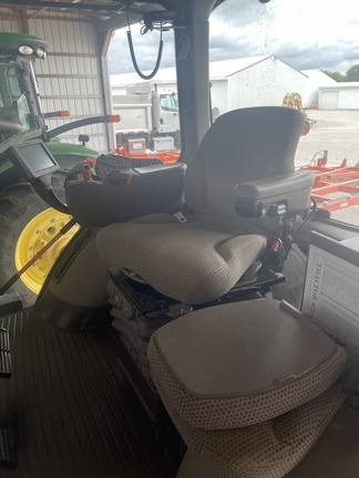 2013 John Deere 7200R Tractor