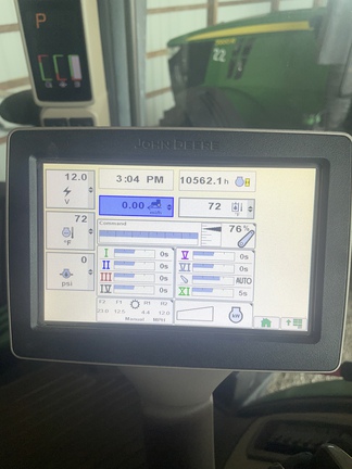 2013 John Deere 7200R Tractor