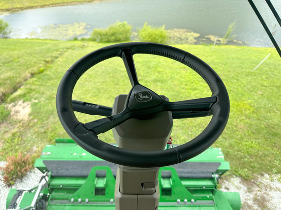 2025 John Deere S7 800 Combine