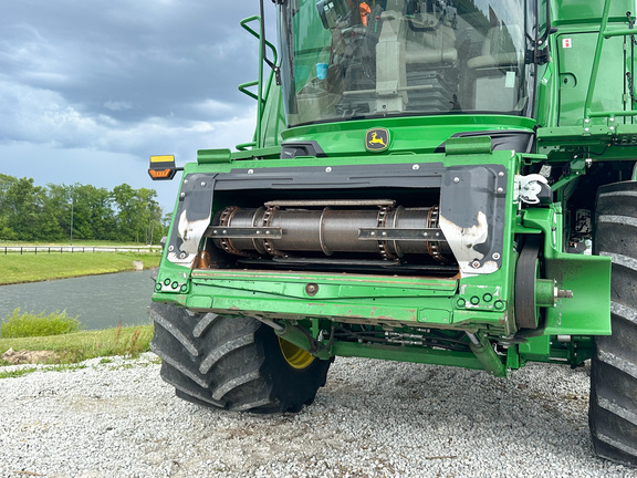 2025 John Deere S7 800 Combine