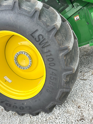 2025 John Deere S7 800 Combine