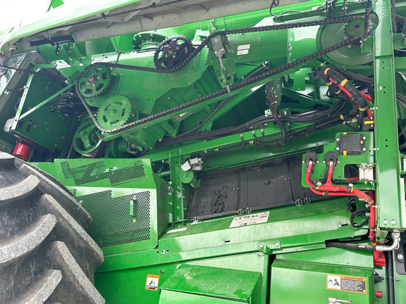 2025 John Deere S7 800 Combine