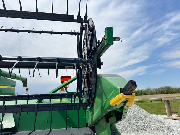 2015 John Deere 640FD Header Combine