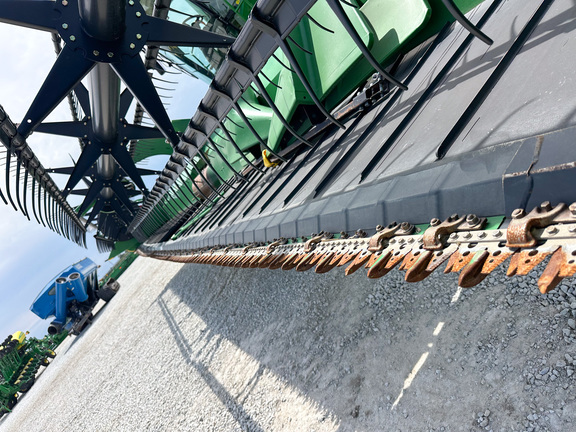 2015 John Deere 640FD Header Combine