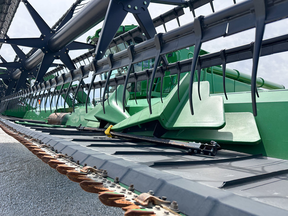 2015 John Deere 640FD Header Combine
