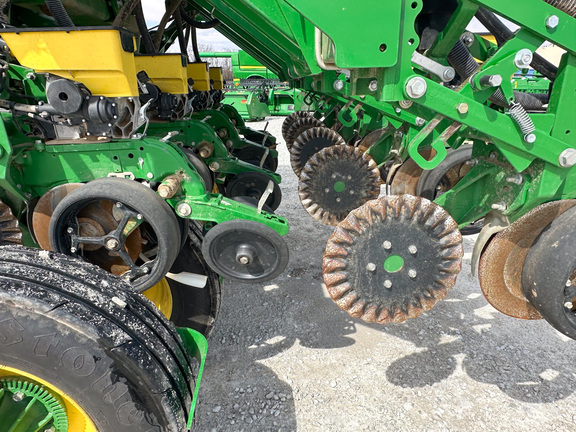 2023 John Deere 1795 Planter