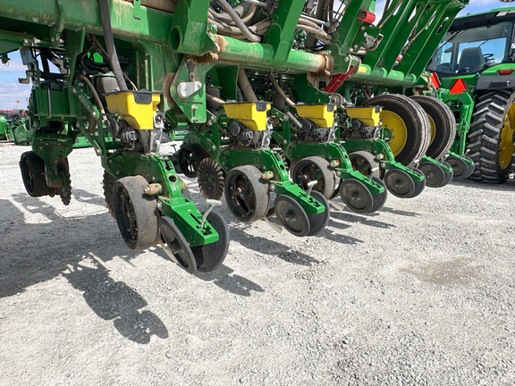 2023 John Deere 1795 Planter