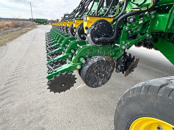 2022 John Deere DB60 Planter