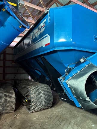 2014 Kinze 1100 Grain Cart