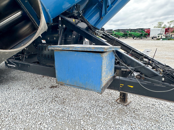 2014 Kinze 1100 Grain Cart