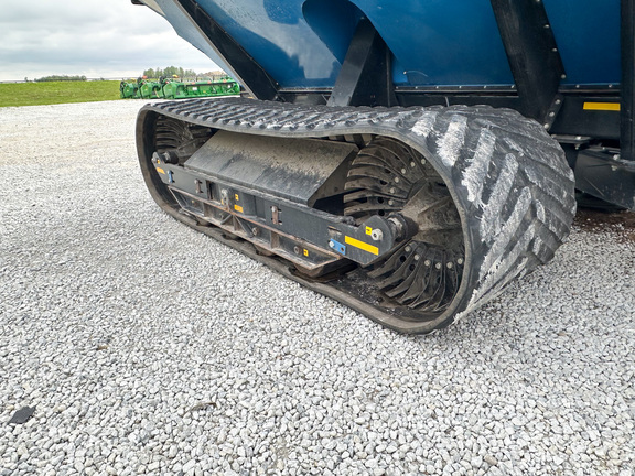 2014 Kinze 1100 Grain Cart