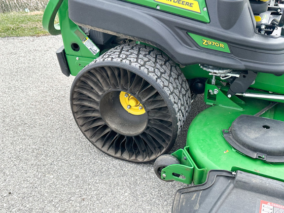 2023 John Deere Z970R Mower/Zero Turn