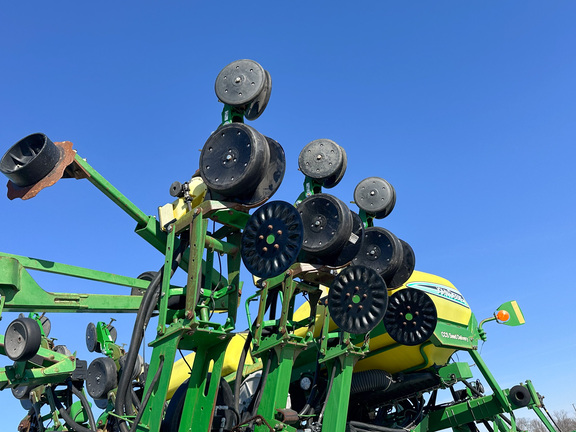 2008 John Deere 1790 Planter
