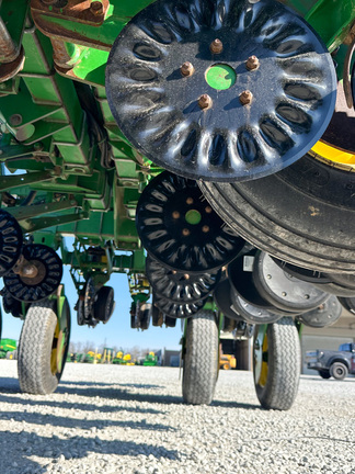 2008 John Deere 1790 Planter