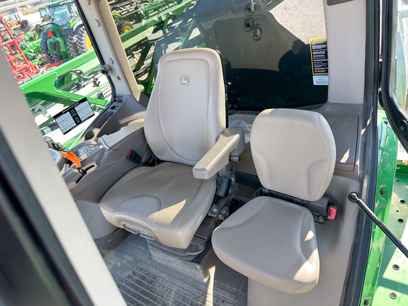 2020 John Deere R4038 Sprayer/High Clearance