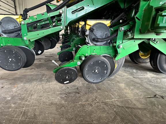 2015 John Deere 1795 Planter