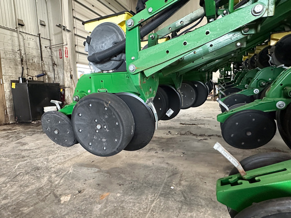 2015 John Deere 1795 Planter
