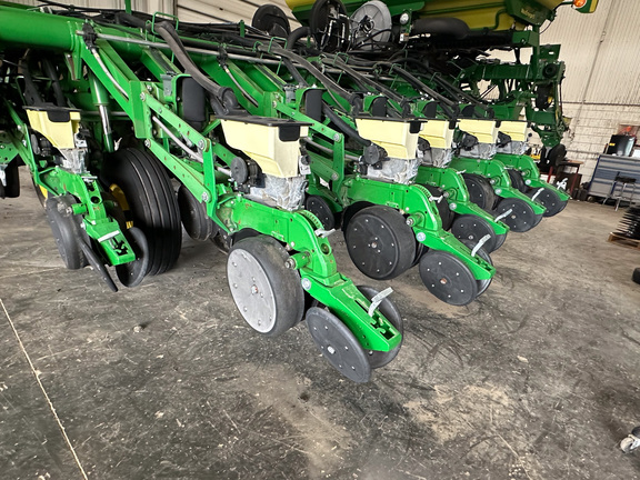 2015 John Deere 1795 Planter