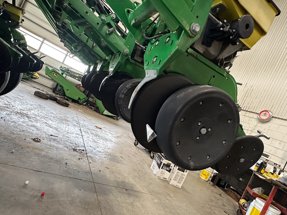 2015 John Deere 1795 Planter