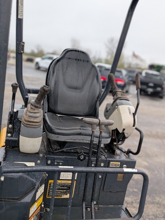 2017 John Deere 17G Excavator Mini