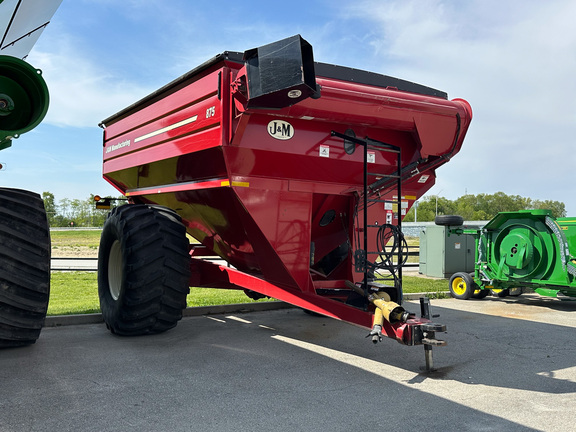 J&M 875-18 Grain Cart
