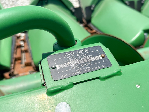 2013 John Deere 608C Header Corn Head