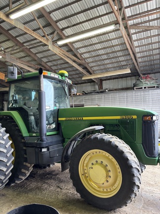 1997 John Deere 8400 Tractor