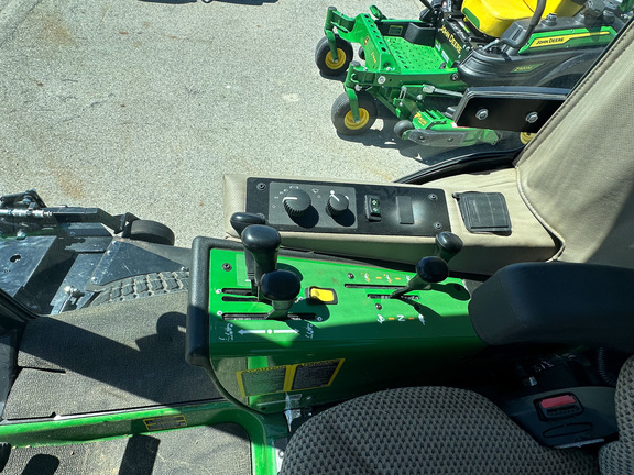 2024 John Deere 1585 Mower/Front Deck