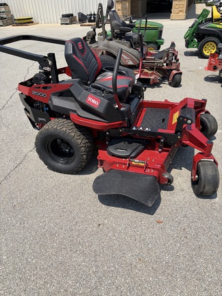 2024 Toro 2000 Mower/Zero Turn