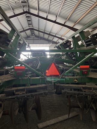 2013 John Deere 2720 Disk Ripper