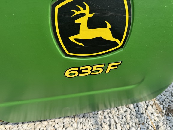 2010 John Deere 635F Header Combine