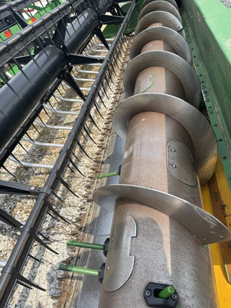 2010 John Deere 635F Header Combine