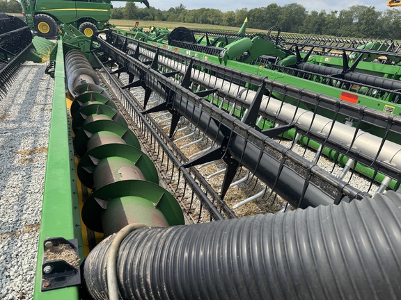 2010 John Deere 635F Header Combine