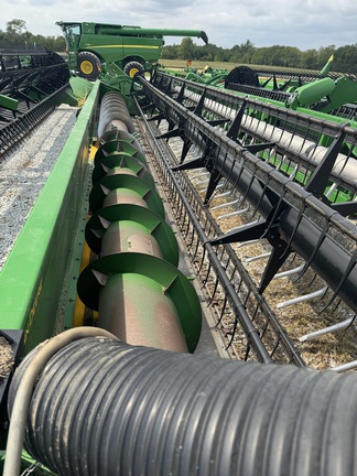 2010 John Deere 635F Header Combine