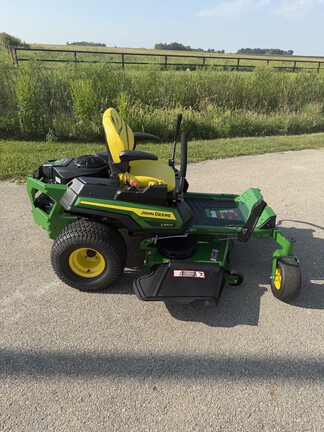2026 John Deere Z330R Mower/Zero Turn