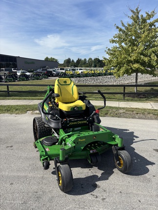 2025 John Deere Z965M Mower/Zero Turn