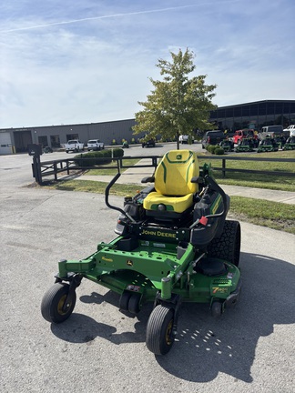 2025 John Deere Z965M Mower/Zero Turn