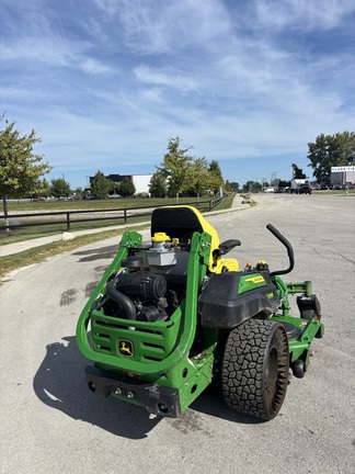 2025 John Deere Z965M Mower/Zero Turn