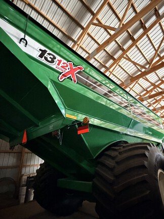 2023 J&M 1312-20 Grain Cart