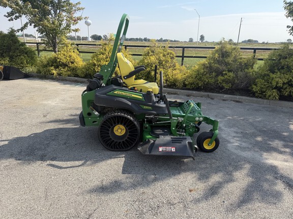 2022 John Deere Z950M Mower/Zero Turn