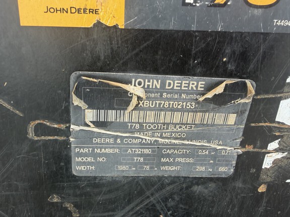 John Deere 78" Tooth Bucket Misc