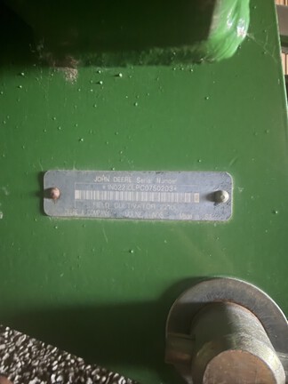 2012 John Deere 2210 Field Cultivator