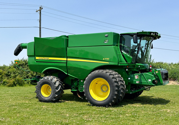 2022 John Deere S770 Combine
